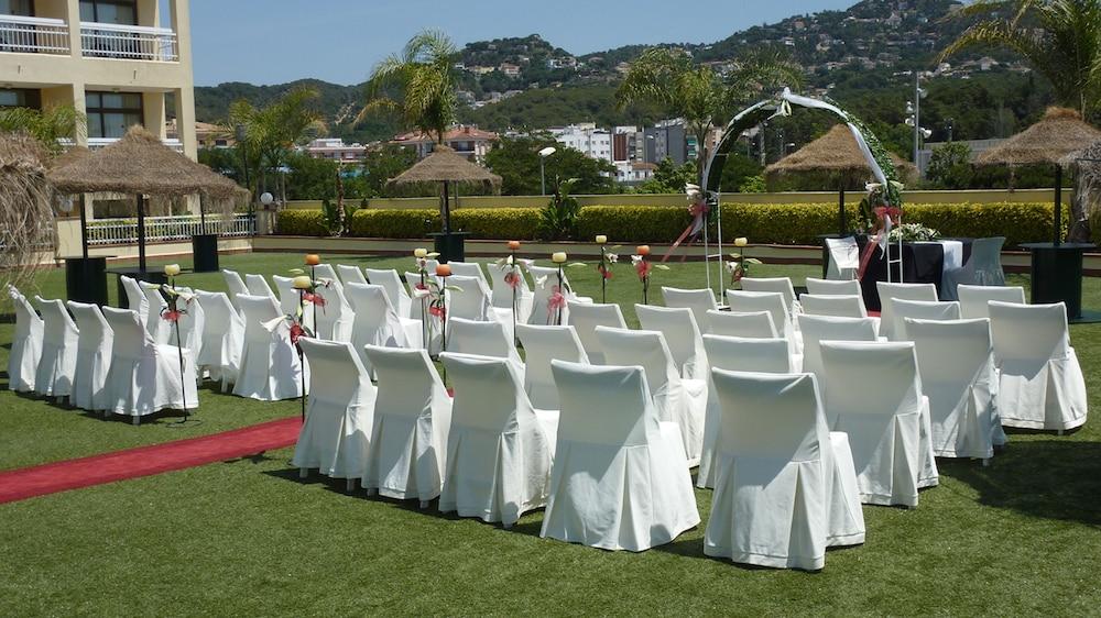 Evenia Olympic Palace Lloret de Mar Buitenkant foto